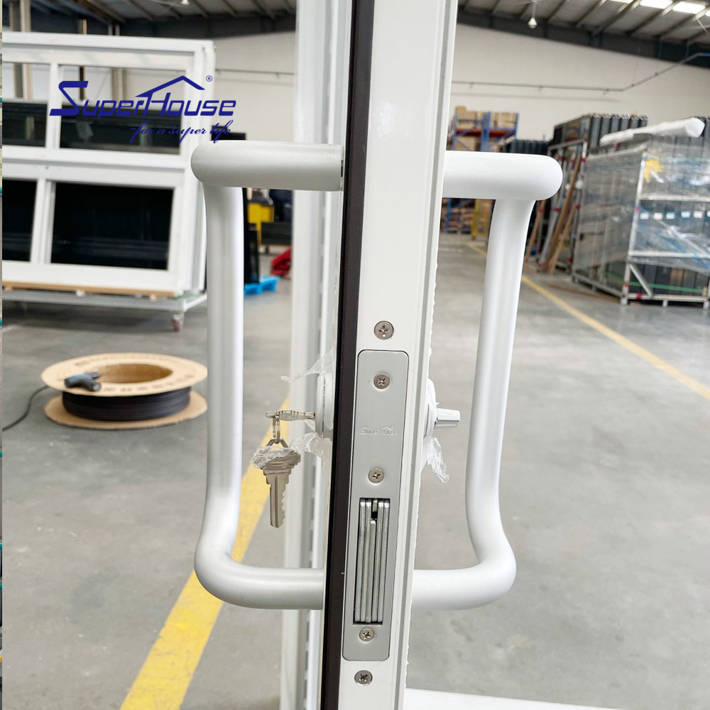 Til butiksfacade, frontglas, hvid svingdør, kommerciel, effektfuld NOA GLASS, aluminium dobbeltdør, udvendigt soveværelse, skole