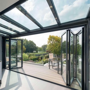 Foldedør i glas til terrasse Sort aluminiumsramme dobbeltbladet til hovedindgang med vinduesgitter